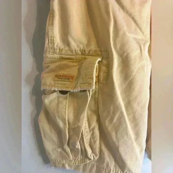 True Religion Y2K Men’s 40 Canary Yellow Distressed Heavyweight Cargo Shorts - Picture 4 of 15